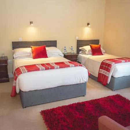 Kayden House 4* 킬라니